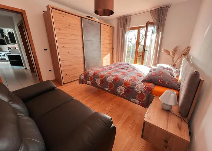 Olive Garden Family Apartment With Private Pool